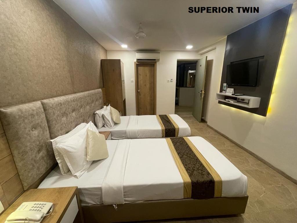 Hotel Grace Galaxy Mumbai Kültér fotó