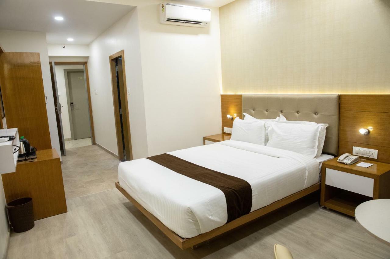 Hotel Grace Galaxy Mumbai Kültér fotó